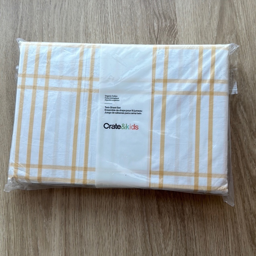 NEW - Crate&Barrel kids twin sheet set